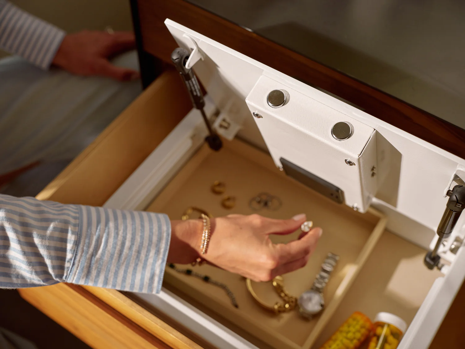 Mycube Nightstand Jewelry Safe - Image 4
